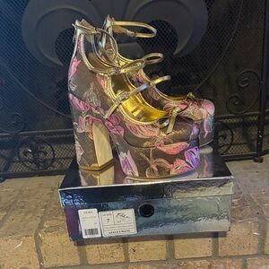 Azalea Wang Floral Platform Heels - Pink and Gold